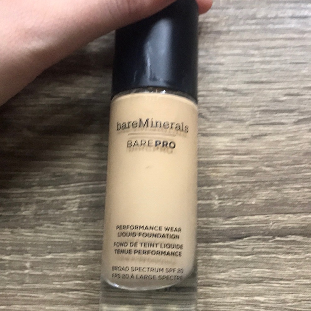 Bare minerals Foundation